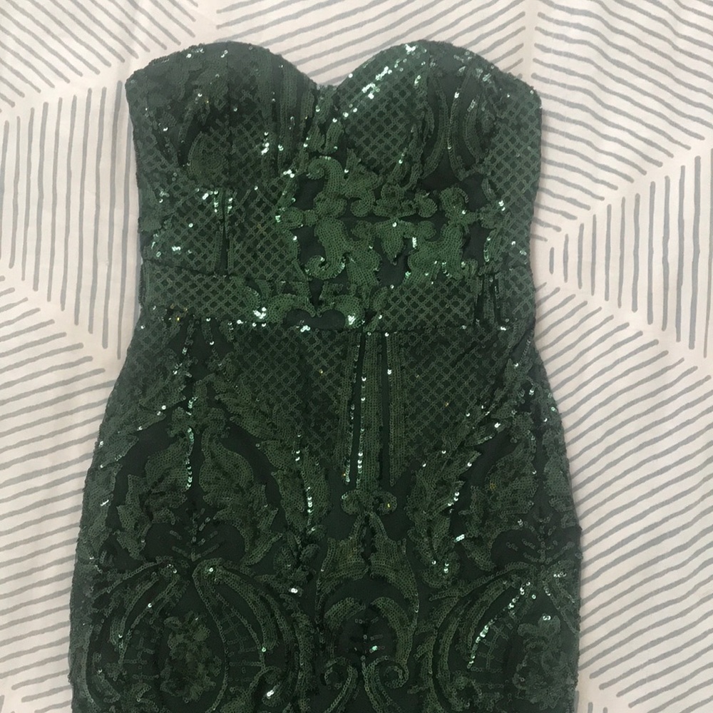 Emerald Sequin Gown - Picture 2 of 7